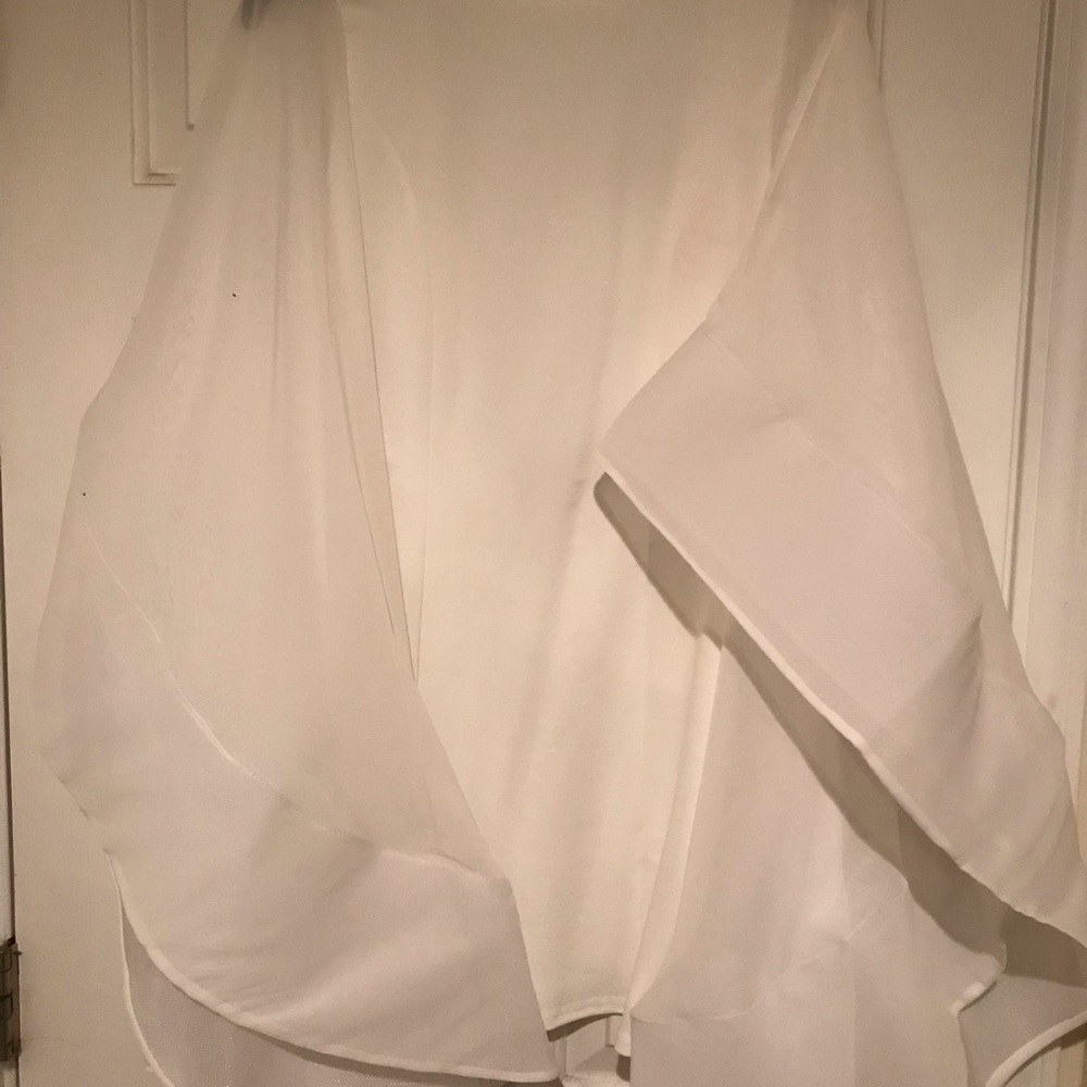White Going Out Dress With Flaring Arms